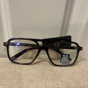NWT House of Harlow 1960 Women's Tortoise Shell Blue Light Glasses